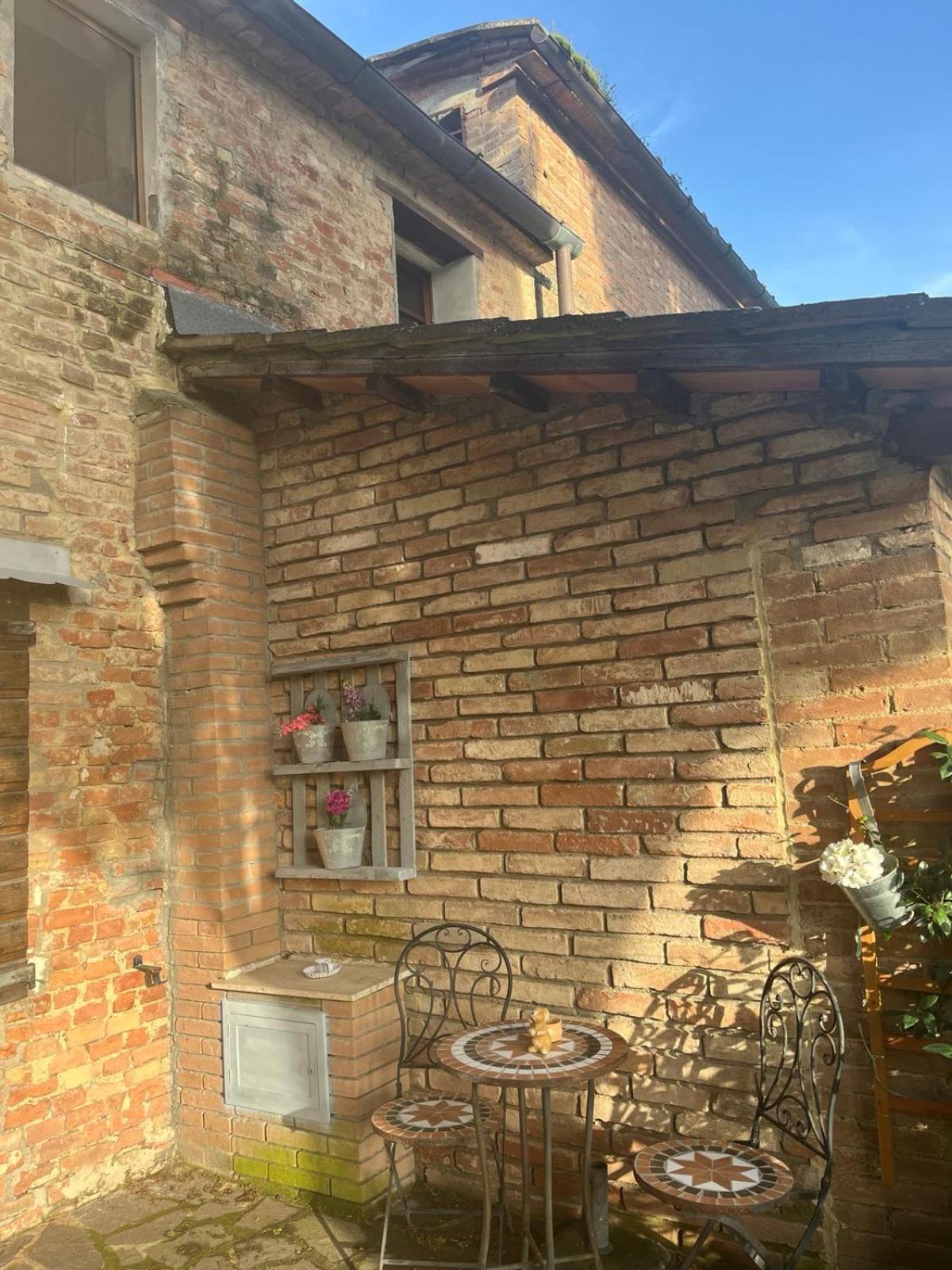 Agriturismo La Torre Di Monsindoli Siena Exterior foto